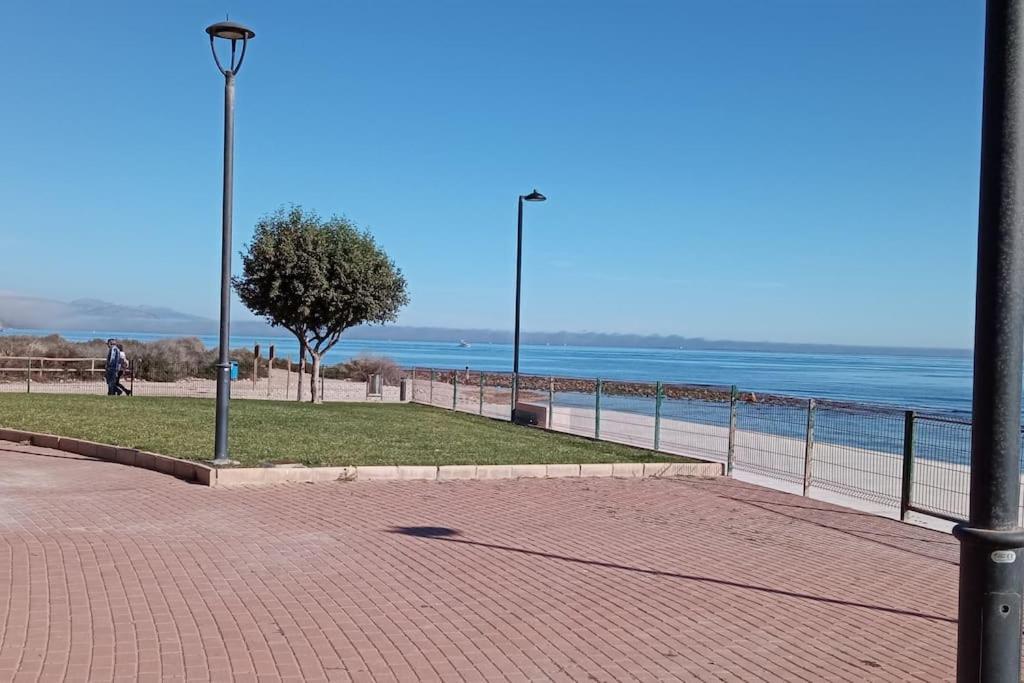 1ª Linea Del Mar 2 Habitaciones 2 Banos, Parking Subterraneo Incluido, Mascotas إل كامبيلو المظهر الخارجي الصورة